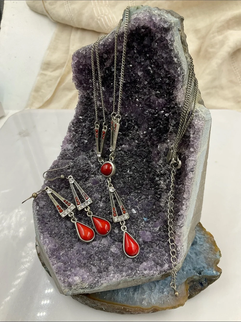 Lia Sophia Silver Chain Necklace With Red Teardrop Pendant Necklace & Earrings